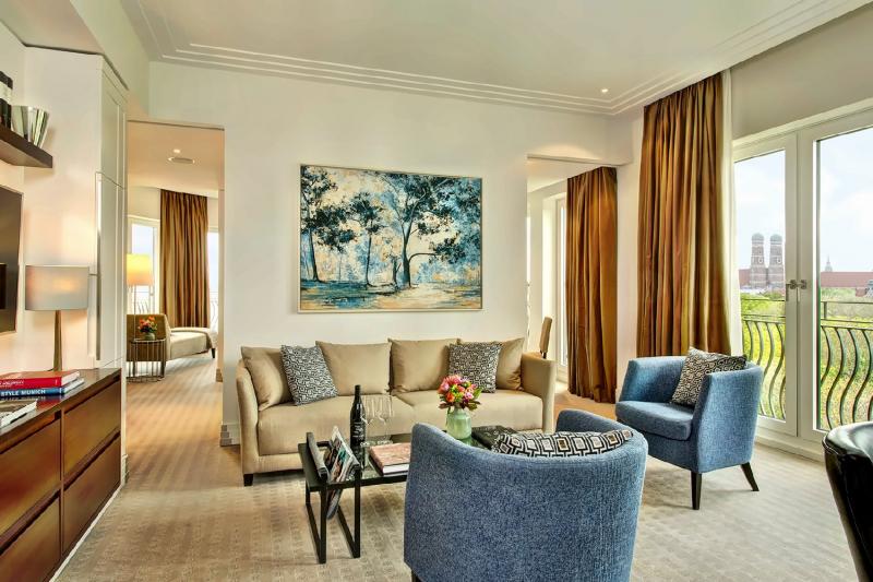 2 Bedroom Signature Park View Suite