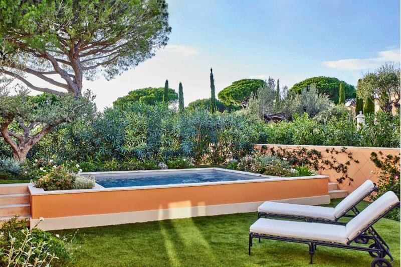 3 Bedroom Pool Apartment