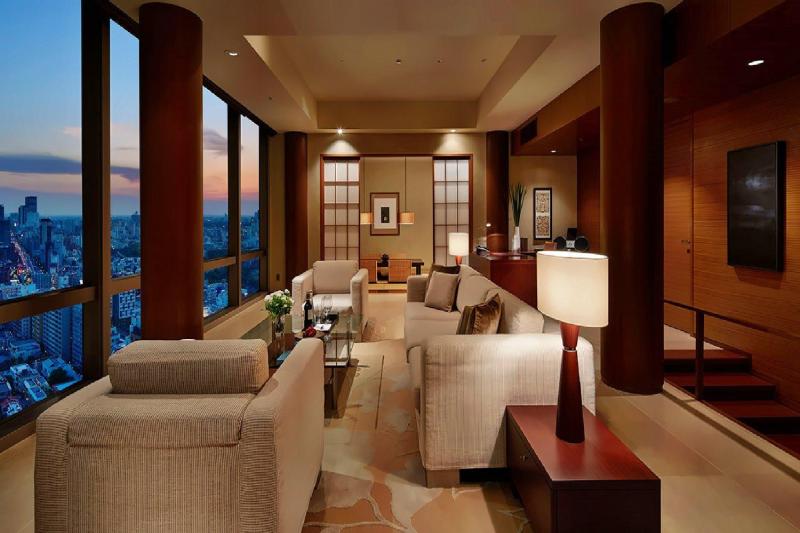 Ambassador Club Suite