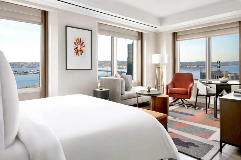 Bay View Corner Suite 