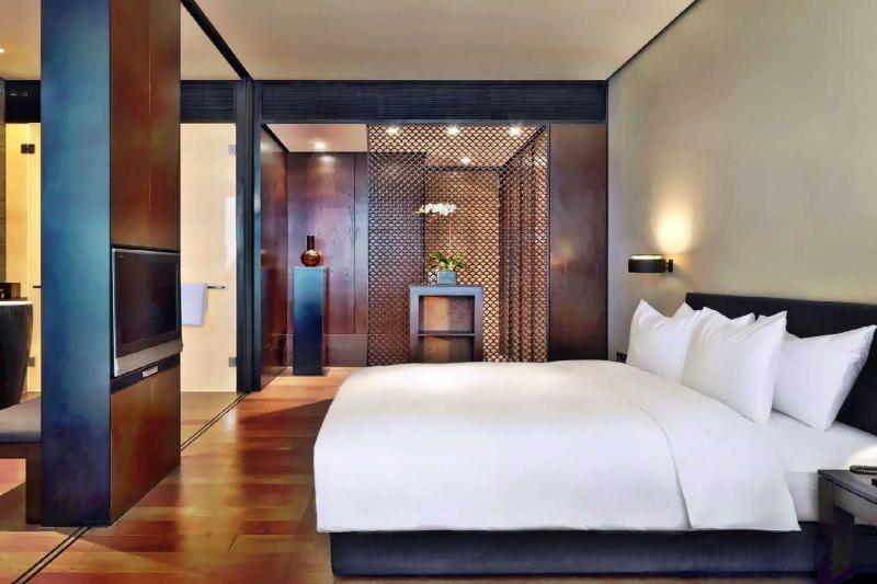 Club Deluxe City View Room 