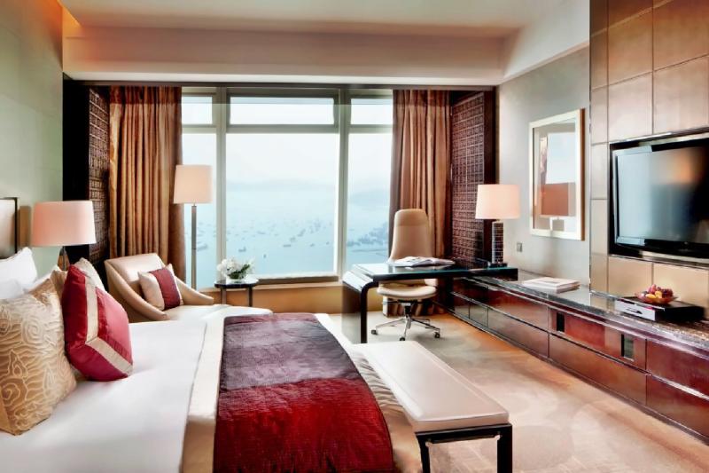 Club Deluxe Victoria Harbour Room