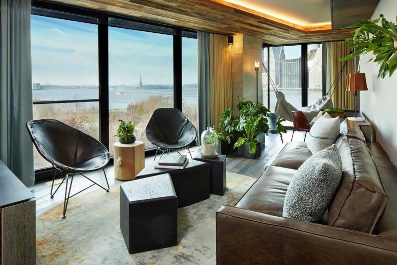 Connecting Skyline Suite & Liberty Room 