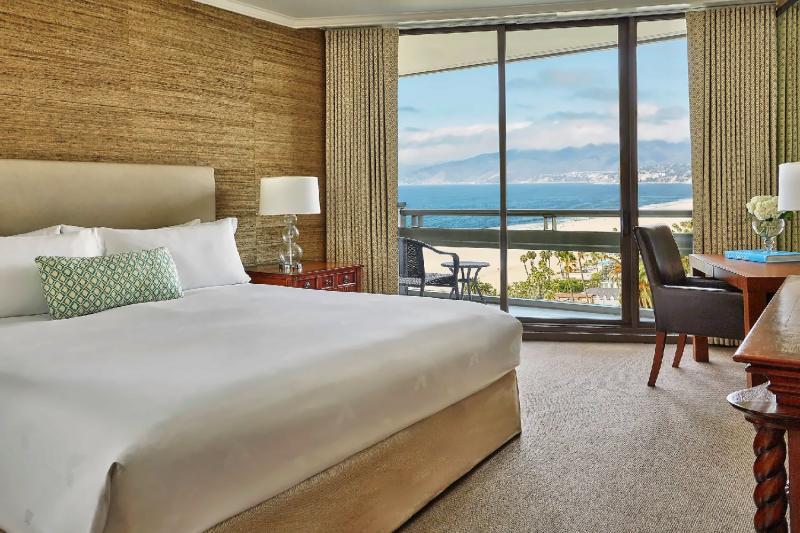 Deluxe Ocean View Room