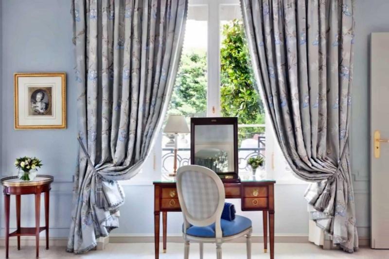 Deluxe Terrace Suite