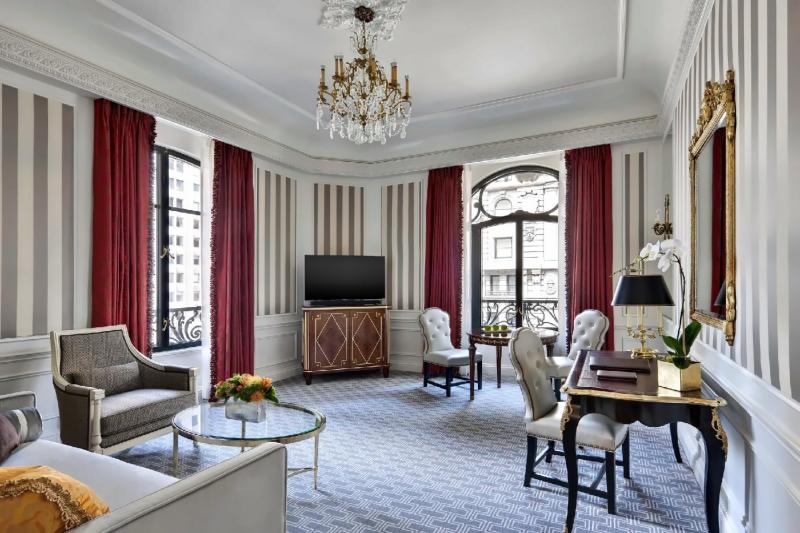 Fifth Avenue Suite