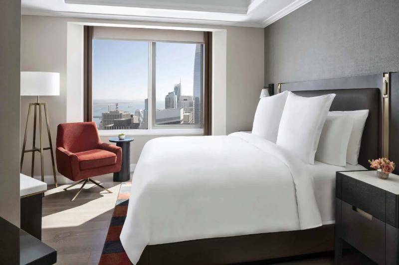 Superior City View Room 