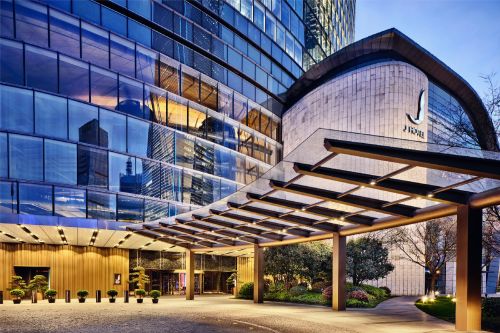 J Hotel Shanghai Tower