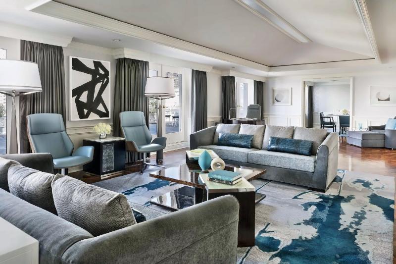 Presidential Club Suite