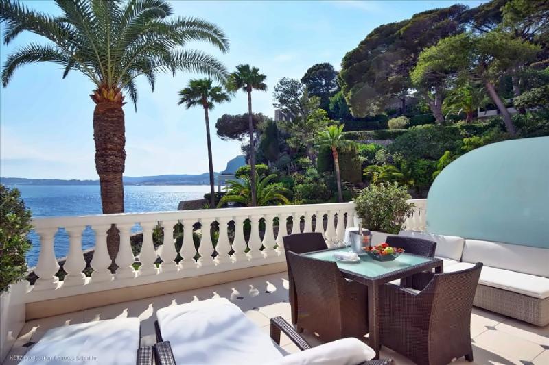 Superior Terrace Room