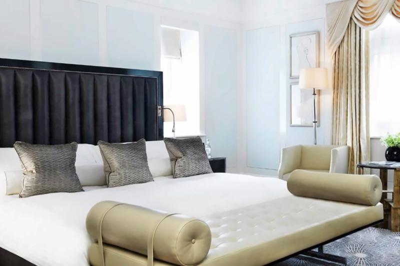 2 Bedroom Library Suite