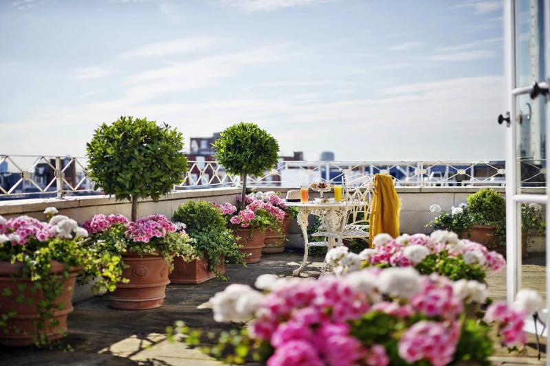 The Oliver Messel Terrace Suite